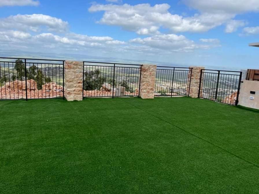 צימר בקתה מול הנוף Safed Exterior foto